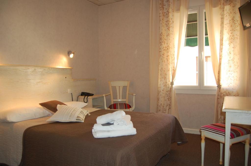 Hotel De La Plage 2 Etoiles Valras-Plage Oda fotoğraf