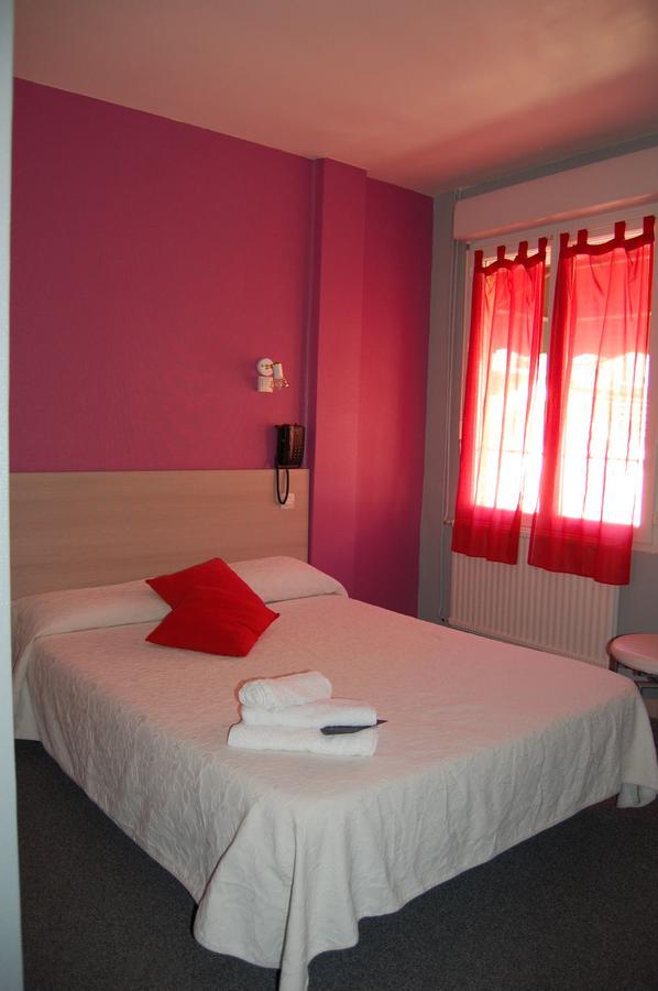 Hotel De La Plage 2 Etoiles Valras-Plage Dış mekan fotoğraf